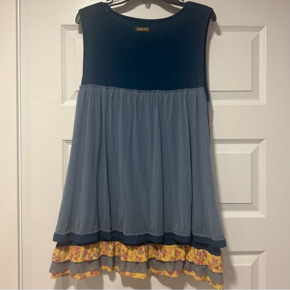 Matilda Jane Gold and Blue Sleeveless Tiered Blouse - Picture 2 of 8